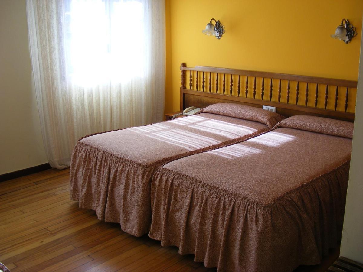 Pr Alameda Hotel Santiago de Compostela Room photo